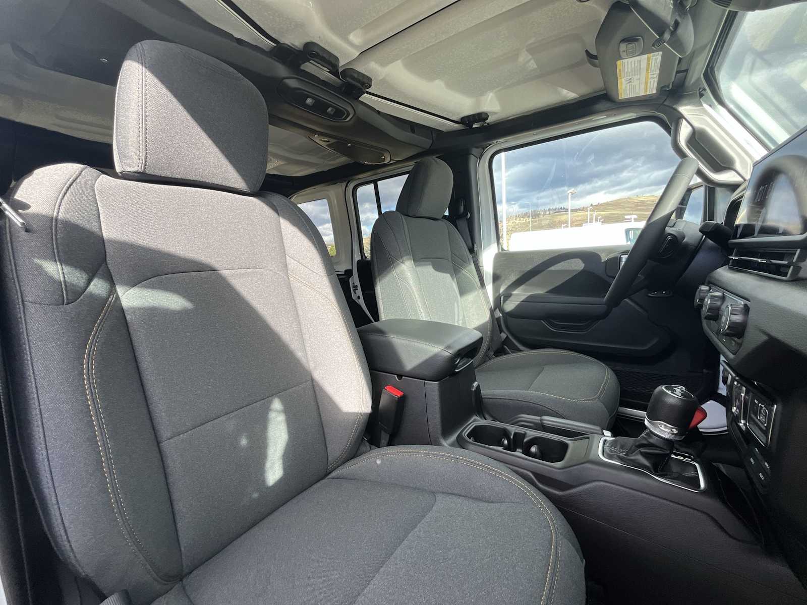 Thumbnail: 2026 Jeep Wrangler - 14