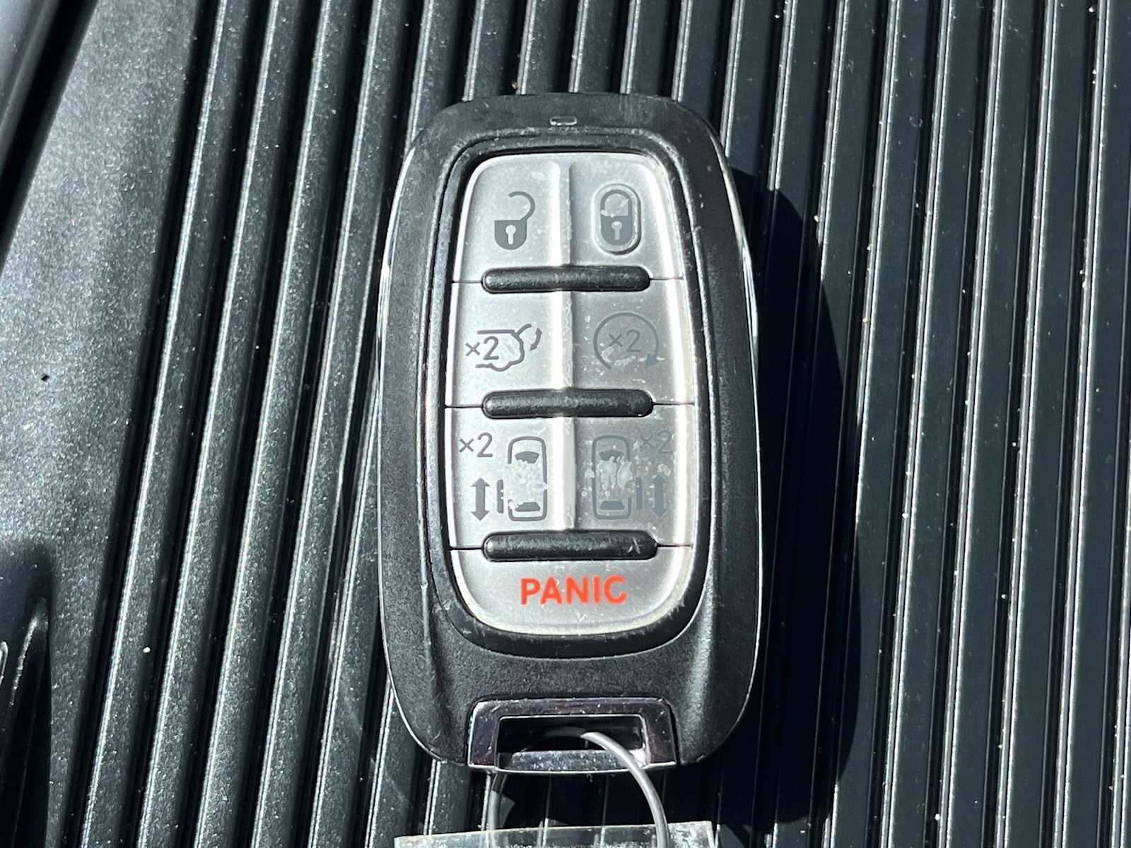 Thumbnail: 2021 Chrysler Pacifica - 20