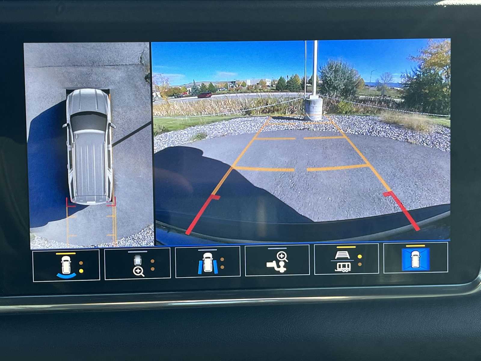 Thumbnail: 2021 GMC Yukon - 28