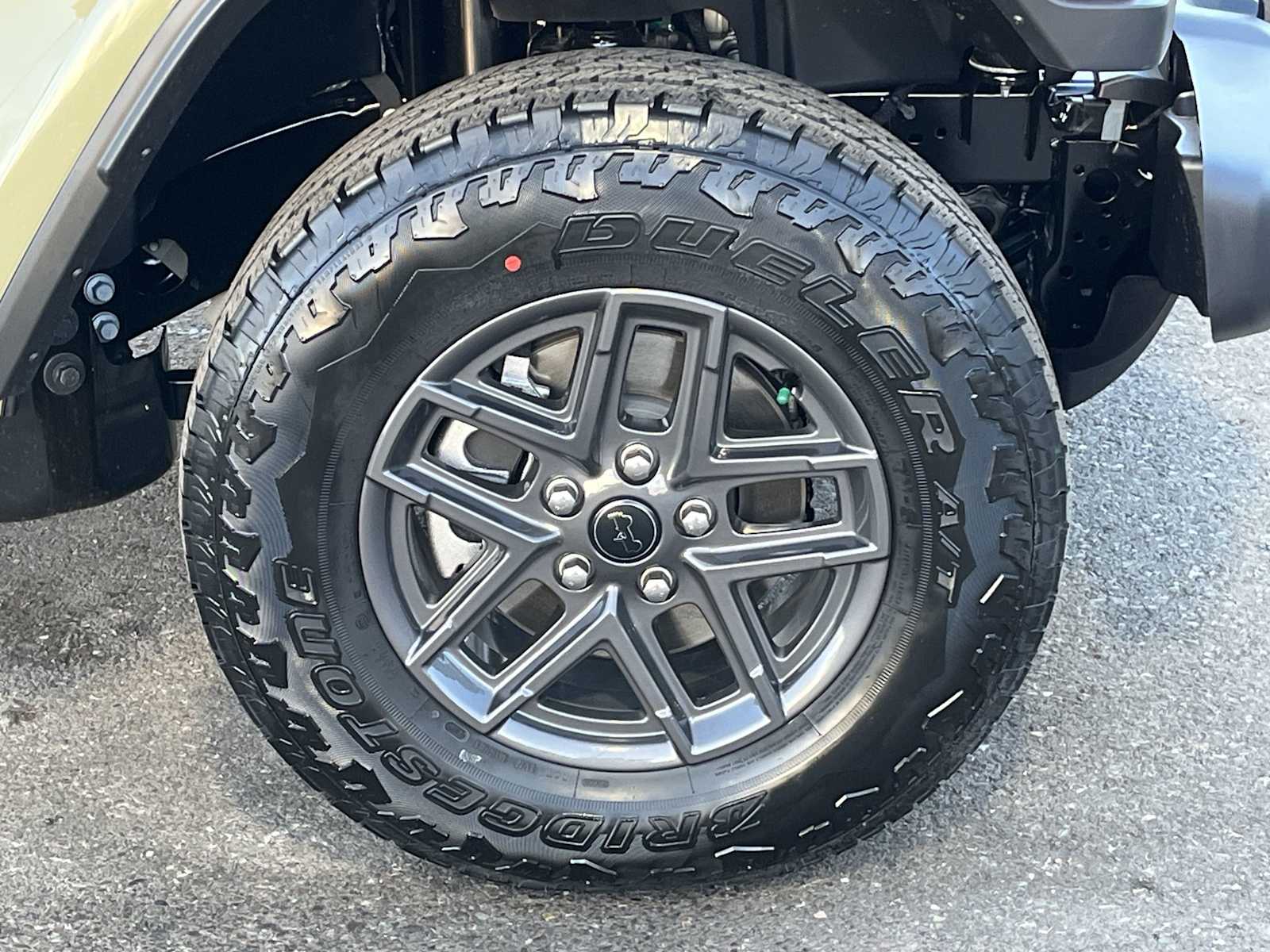 Thumbnail: 2026 Jeep Gladiator - 8