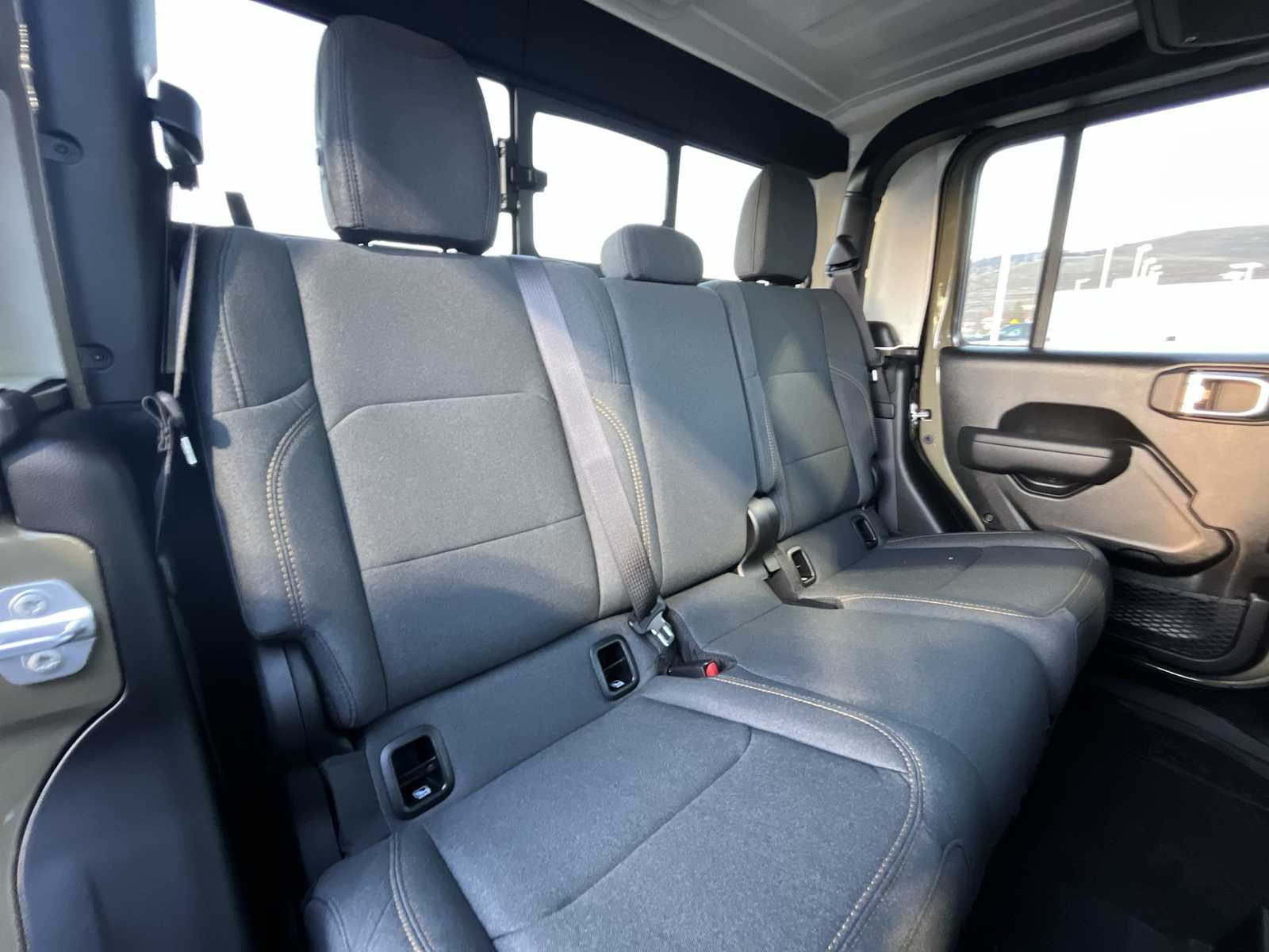 Thumbnail: 2026 Jeep Gladiator - 13