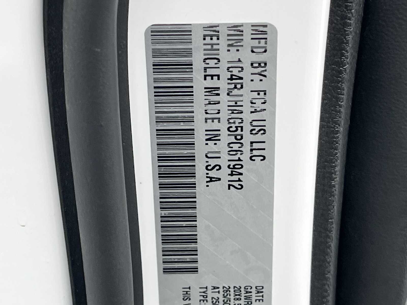 Thumbnail: 2023 Jeep Grand Cherokee - 21