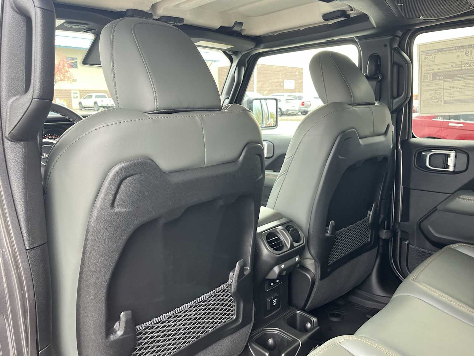 Thumbnail: 2026 Jeep Gladiator - 12