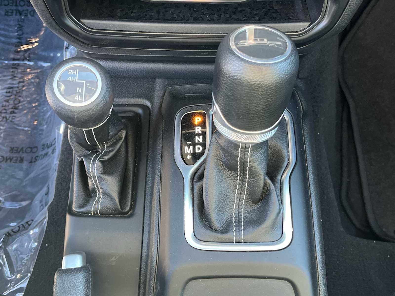 Thumbnail: 2023 Jeep Gladiator - 18