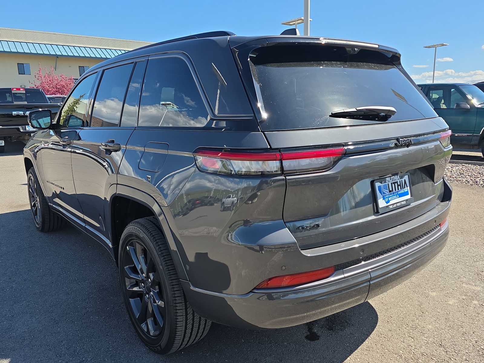 Thumbnail: 2026 Jeep Grand Cherokee - 4