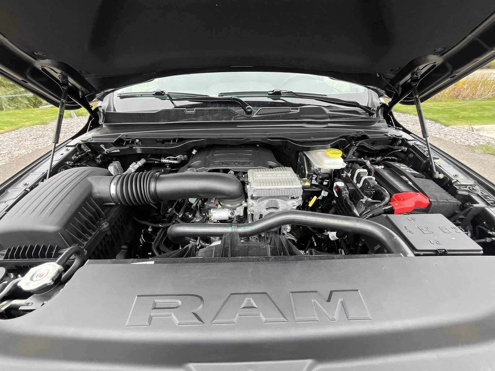 Thumbnail: 2026 RAM 1500 - 9