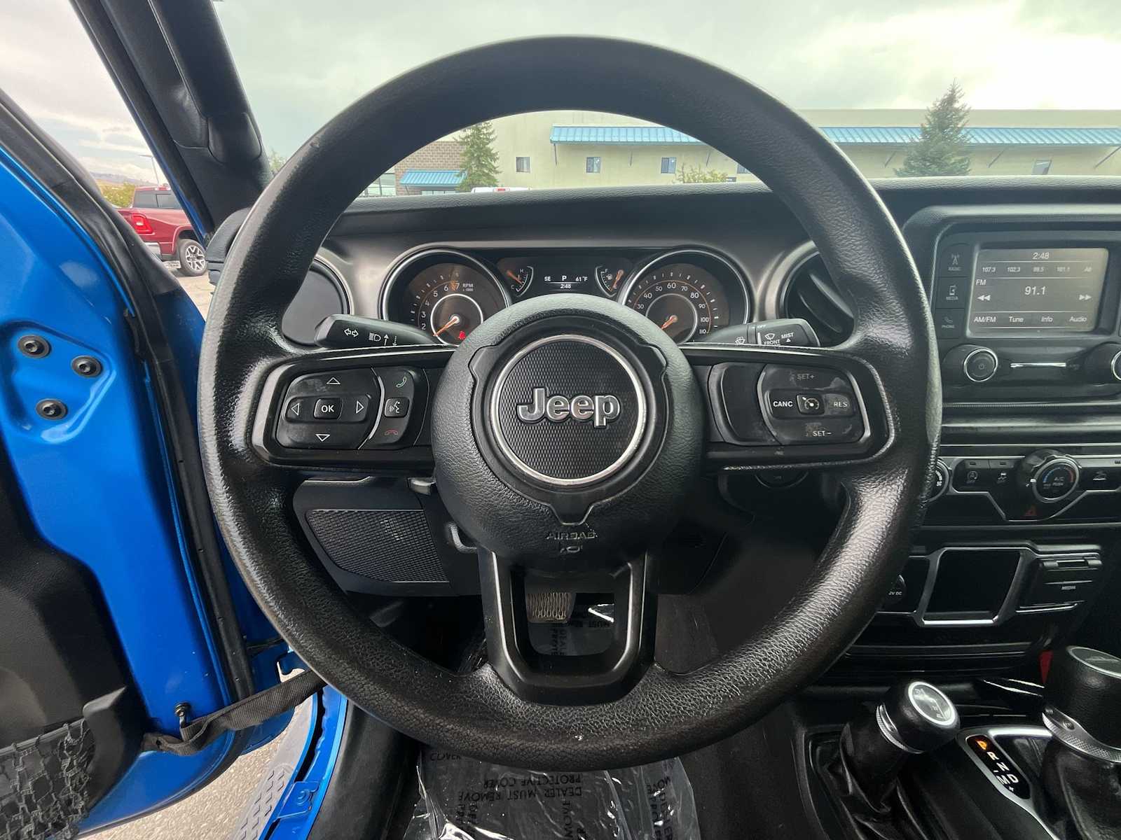 Thumbnail: 2021 Jeep Gladiator - 15