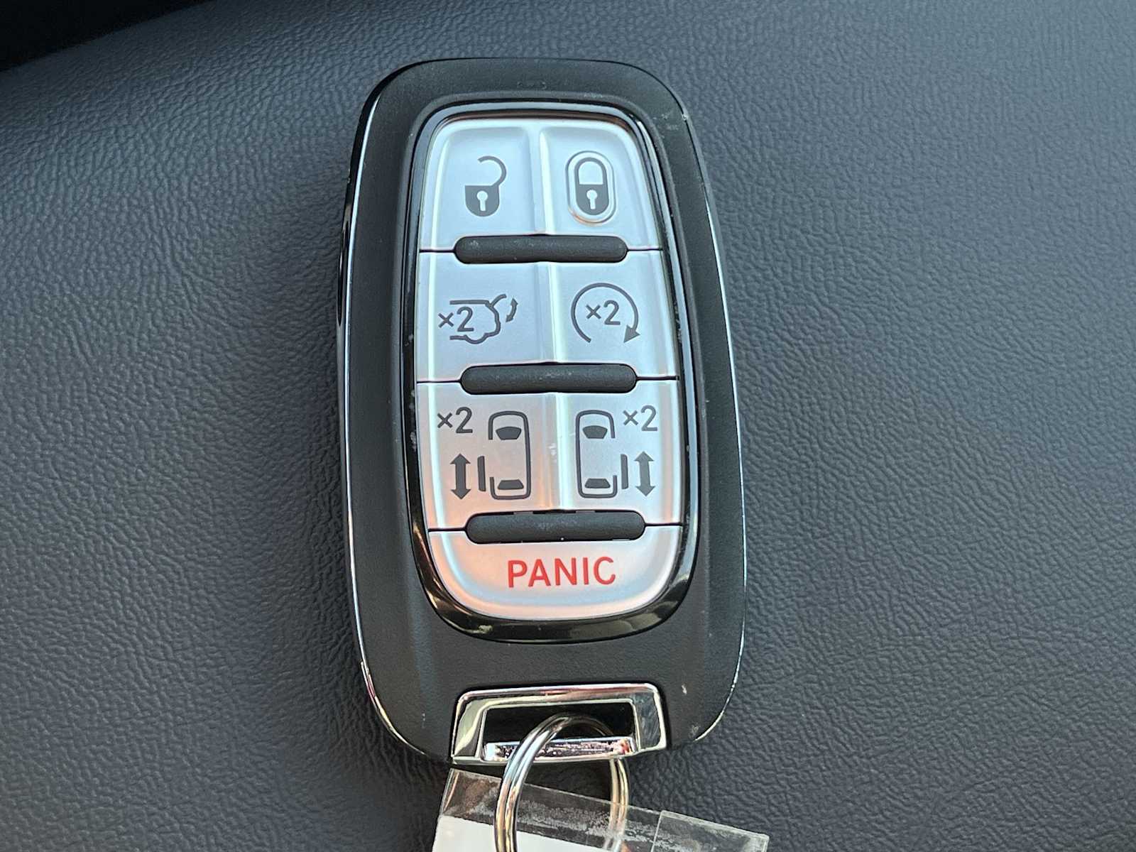 Thumbnail: 2026 Chrysler Pacifica - 20