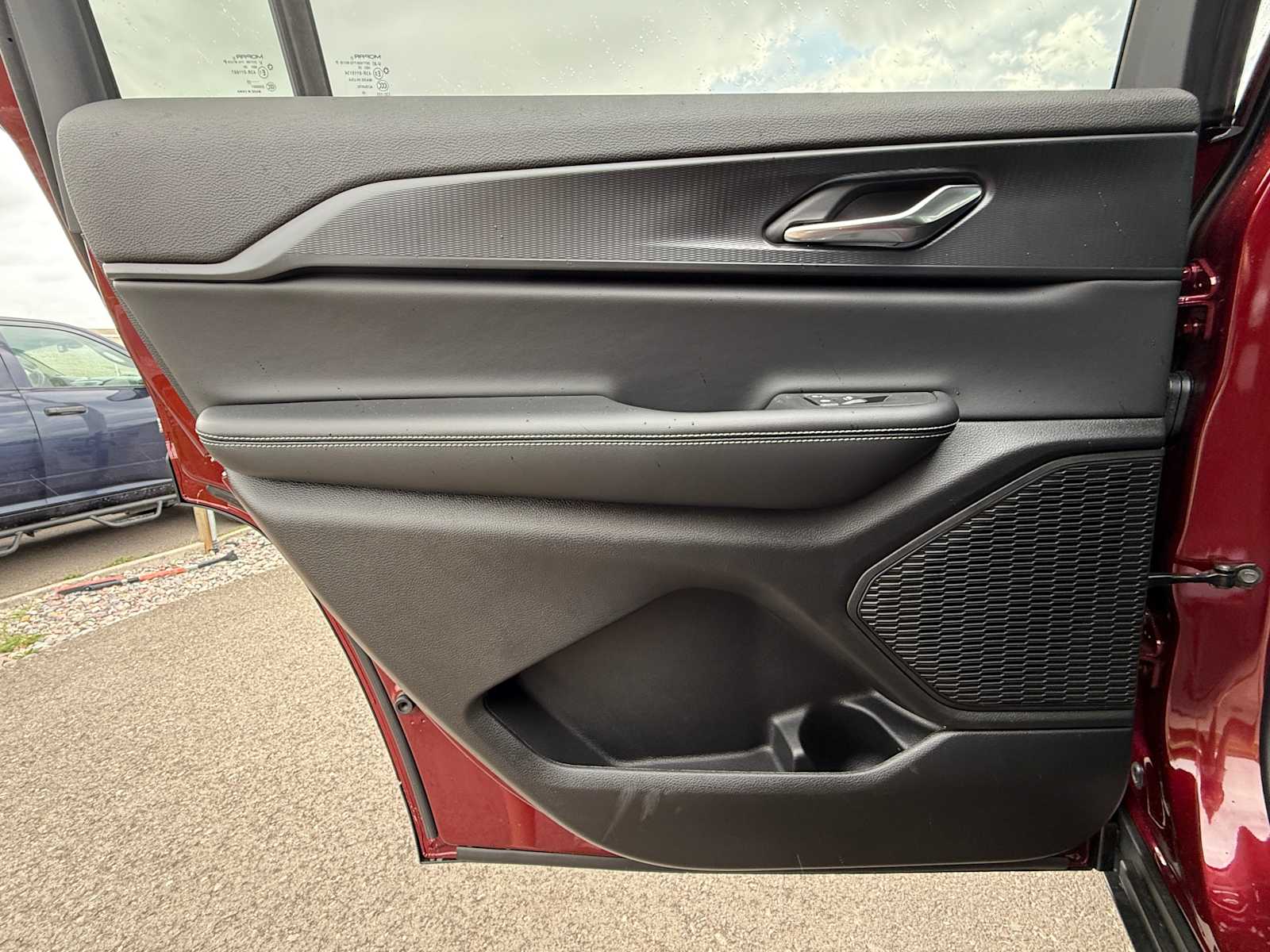 Thumbnail: 2025 Jeep Grand Cherokee - 23