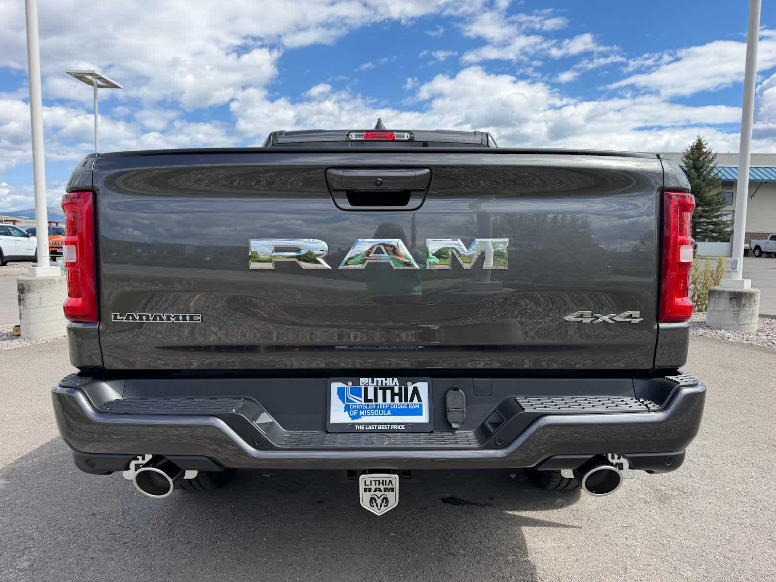 Thumbnail: 2026 RAM 1500 - 8
