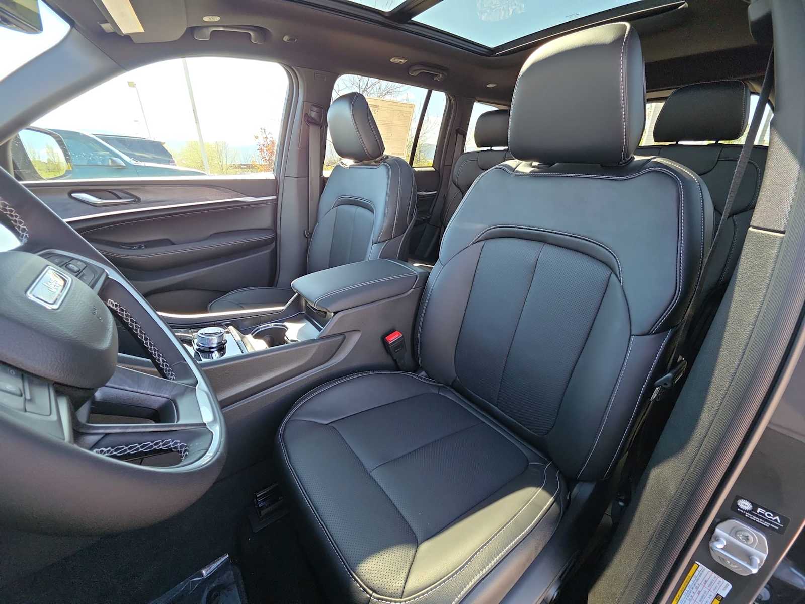 Thumbnail: 2026 Jeep Grand Cherokee - 11