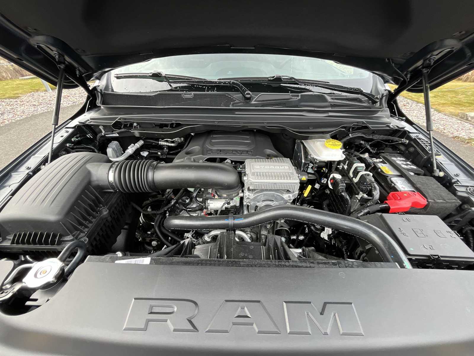 Thumbnail: 2026 RAM 1500 - 9