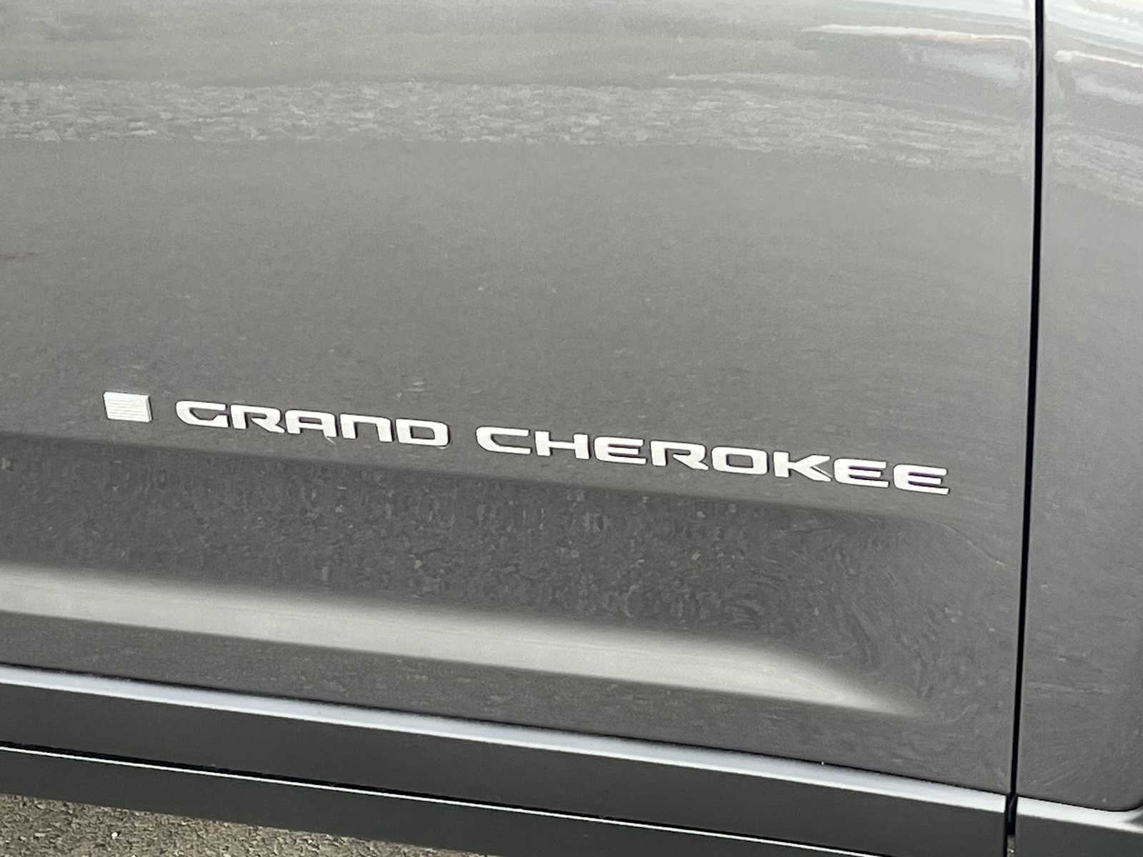 Thumbnail: 2025 Jeep Grand Cherokee - 7