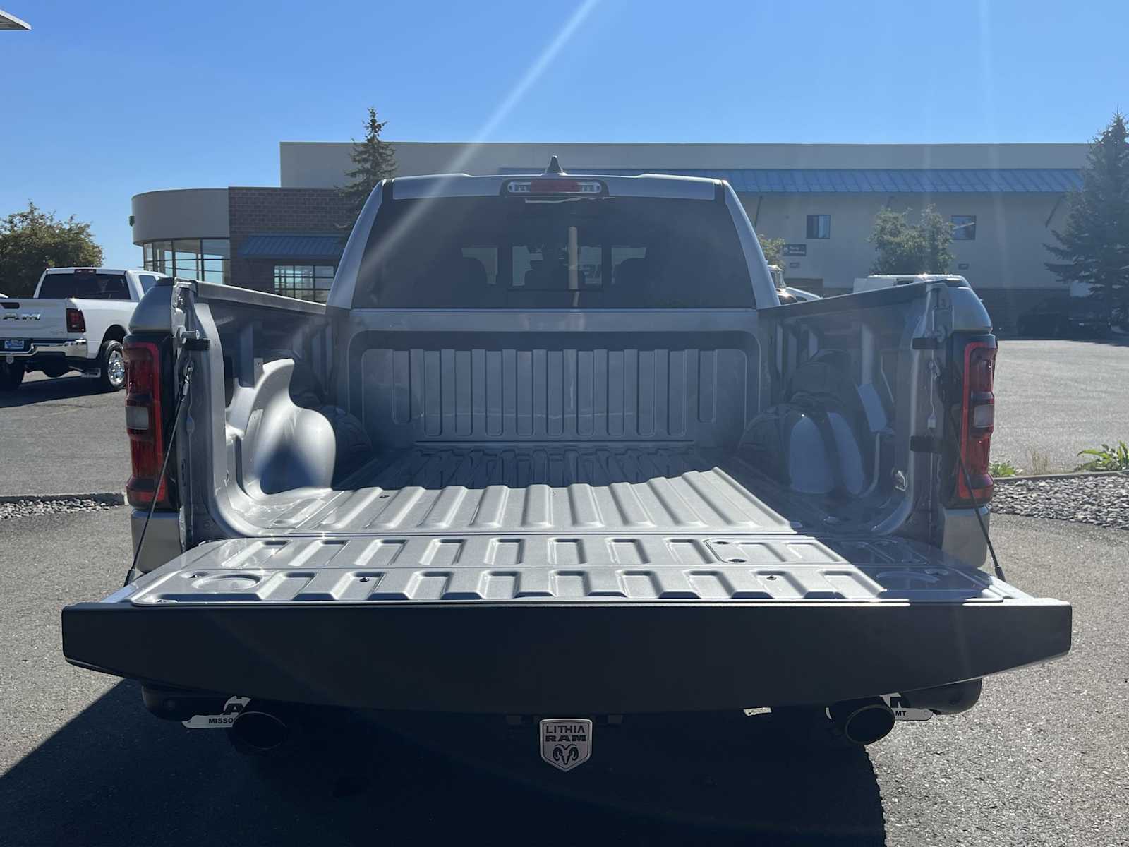 Thumbnail: 2026 RAM 1500 - 19