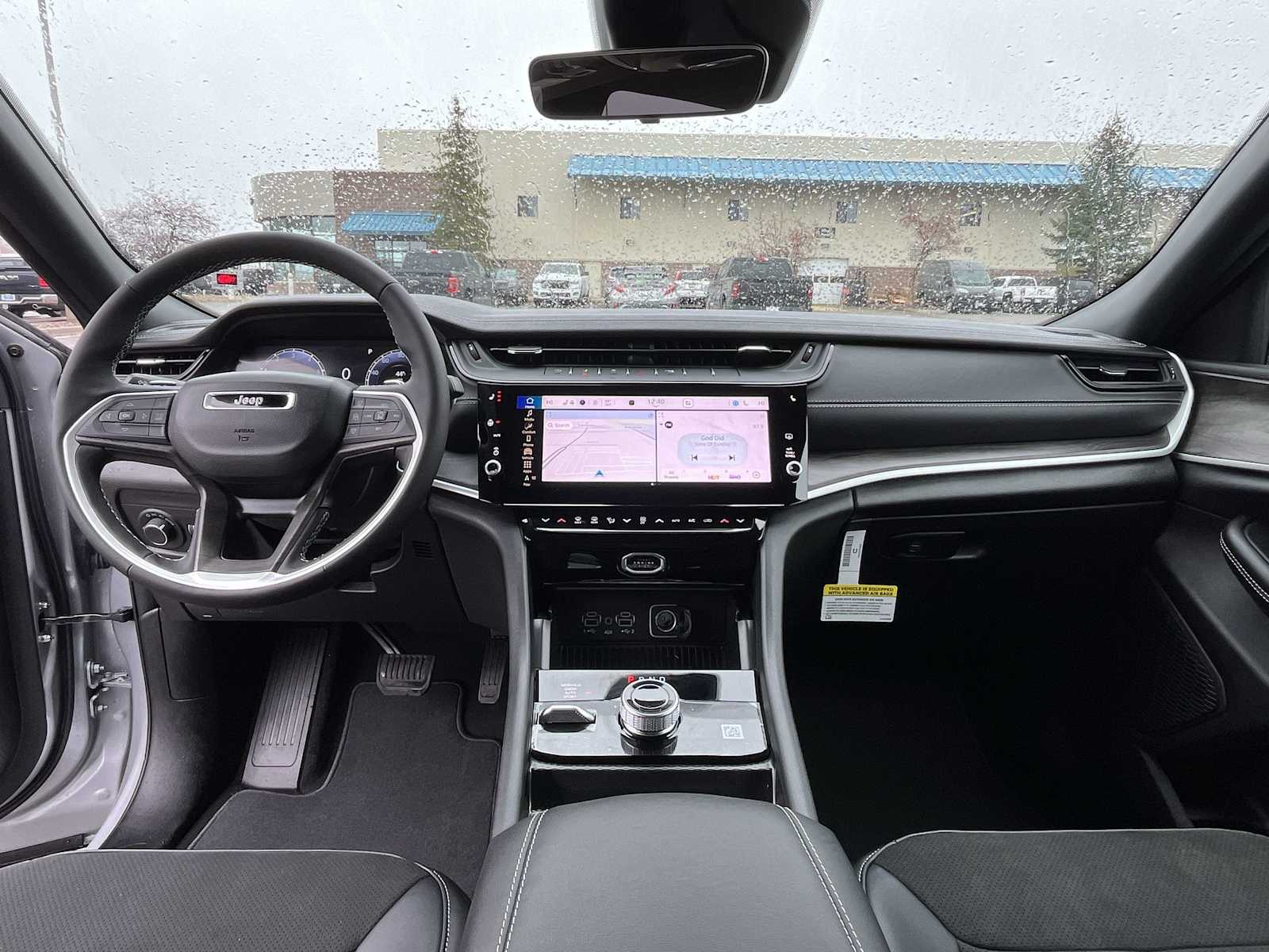 Thumbnail: 2026 Jeep Grand Cherokee - 10