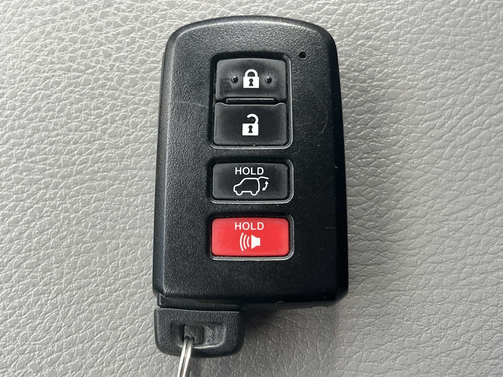 Thumbnail: 2019 Toyota Highlander - 20