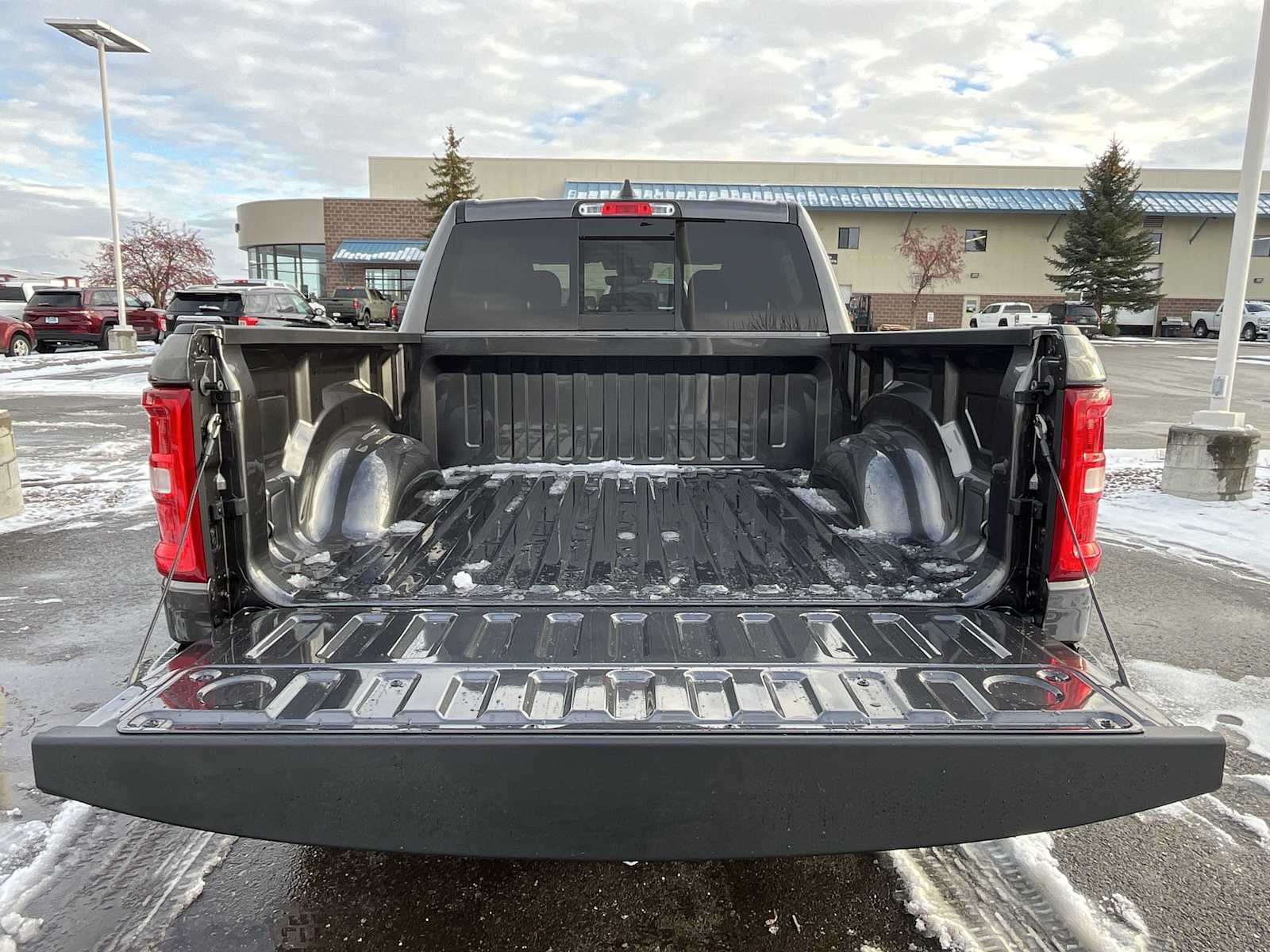 Thumbnail: 2026 RAM 1500 - 19