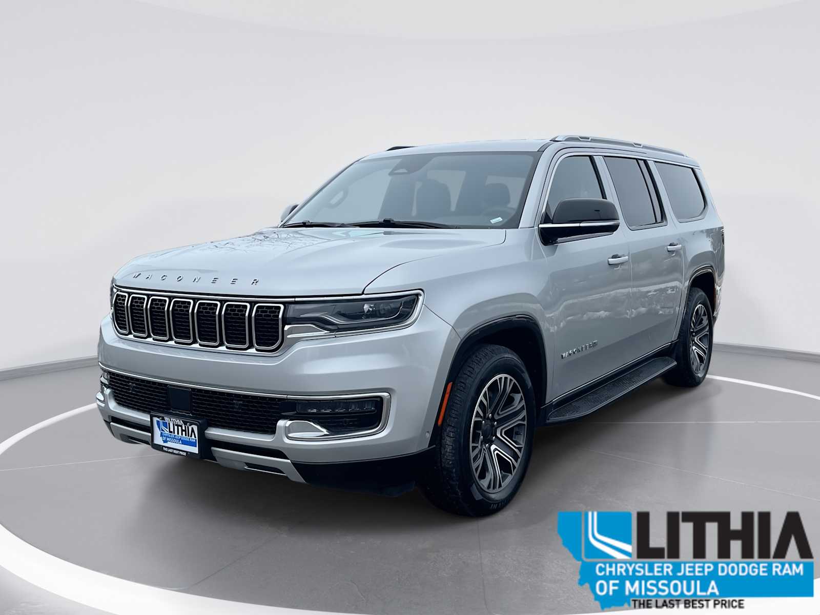 Thumbnail: 2023 Jeep Wagoneer - 1