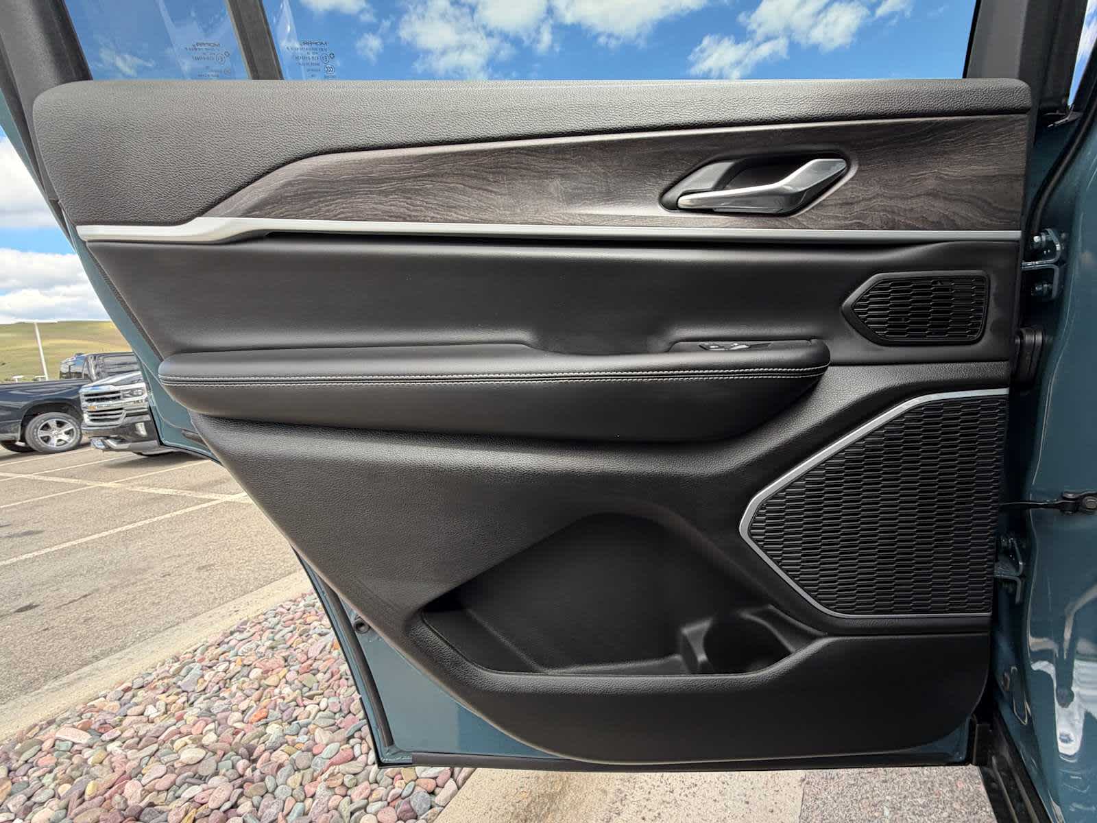 Thumbnail: 2026 Jeep Grand Cherokee - 28