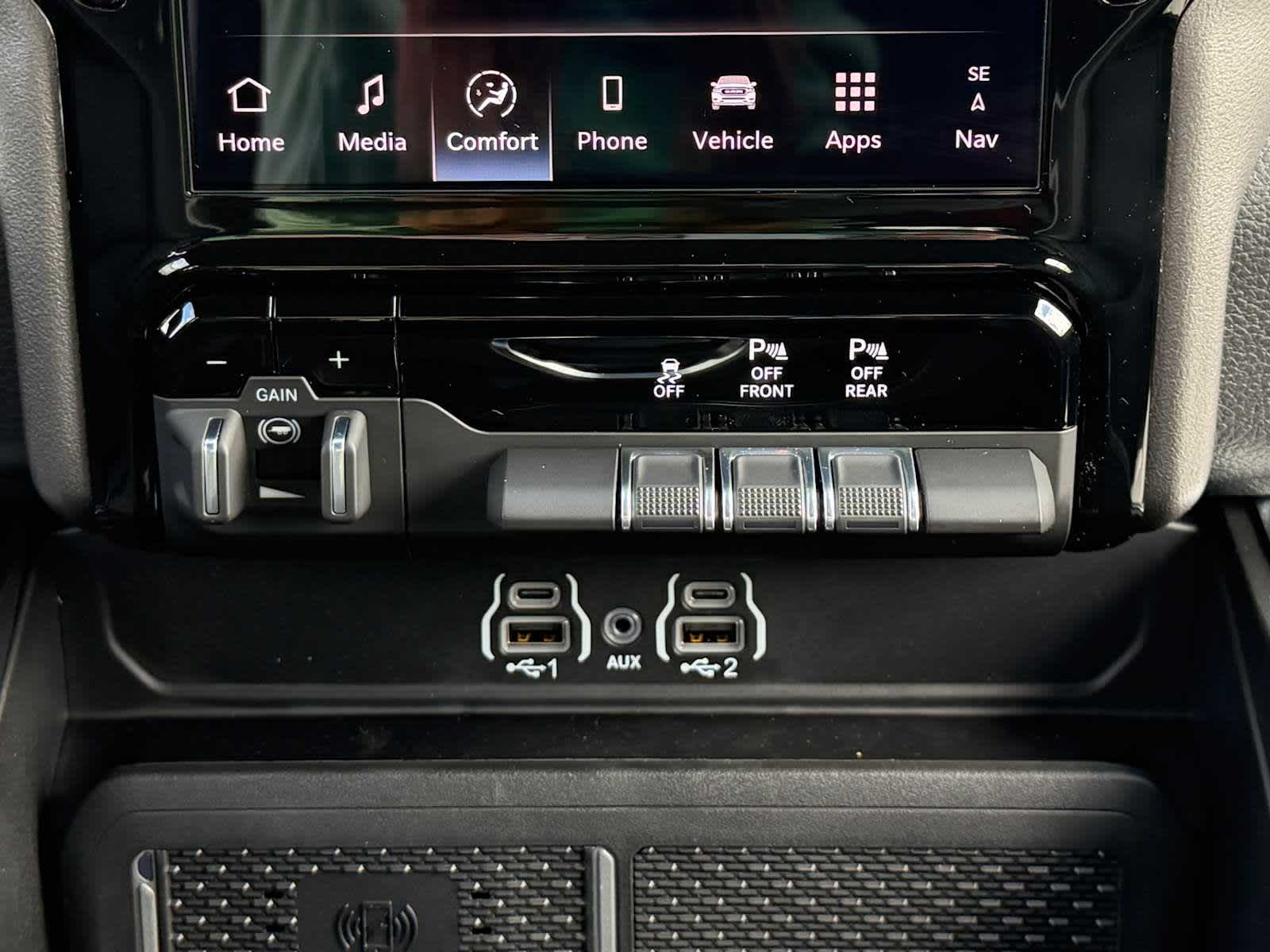 Thumbnail: 2026 RAM 1500 - 11