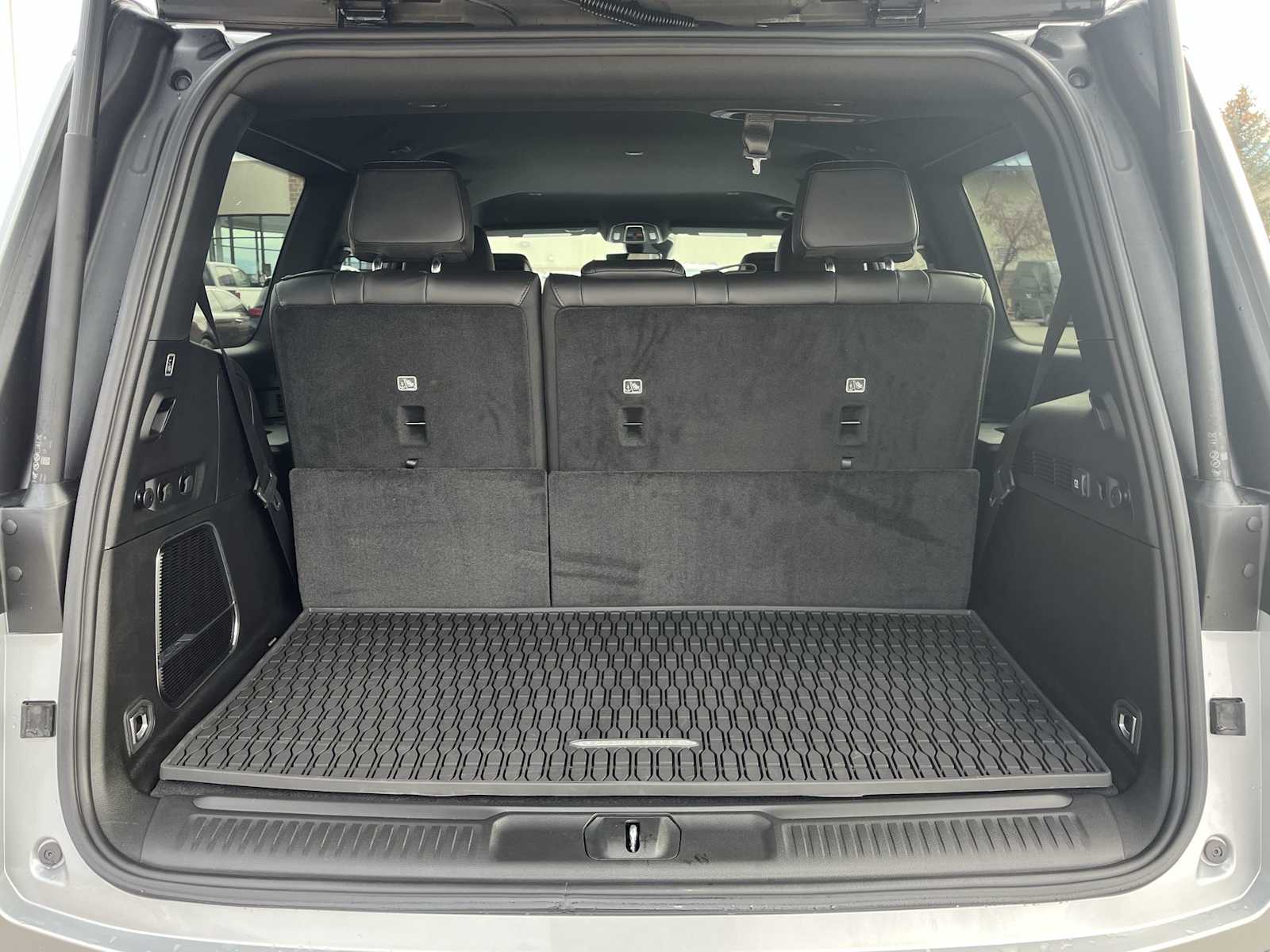 Thumbnail: 2026 Jeep Grand Wagoneer - 19