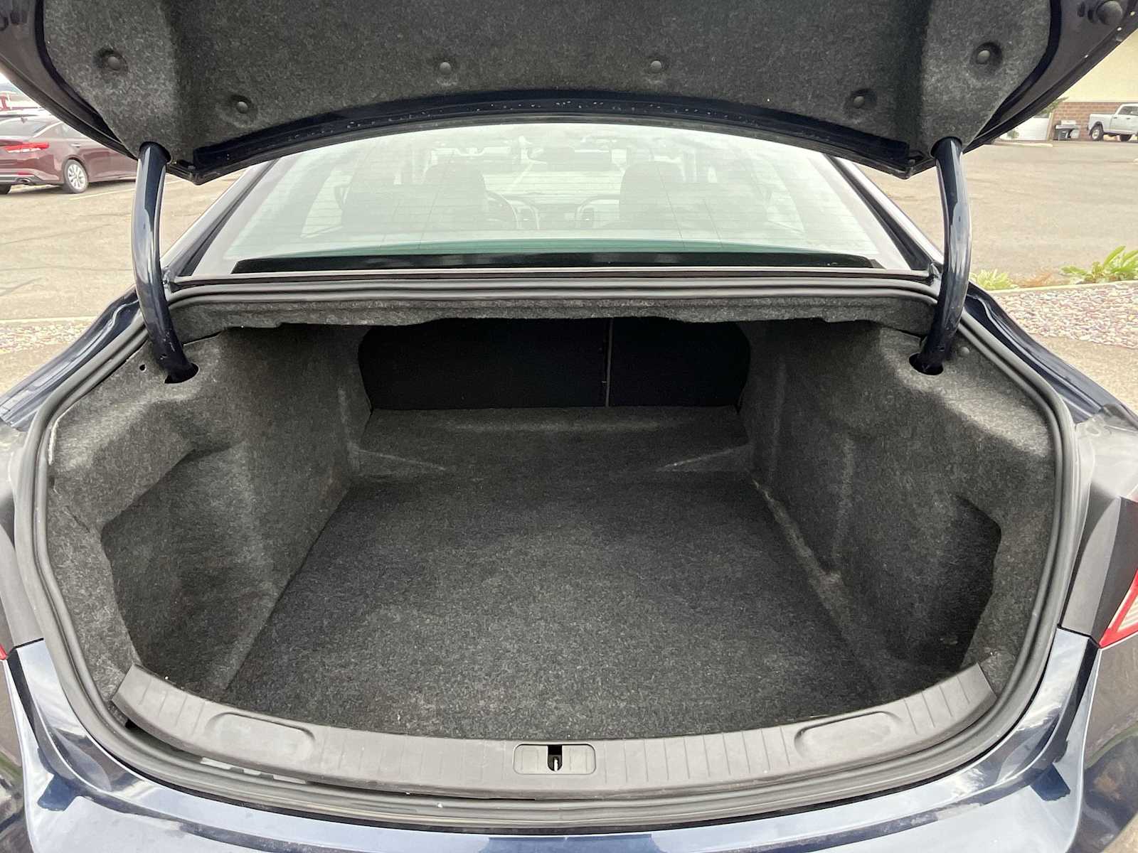Thumbnail: 2015 Chevrolet Impala - 19
