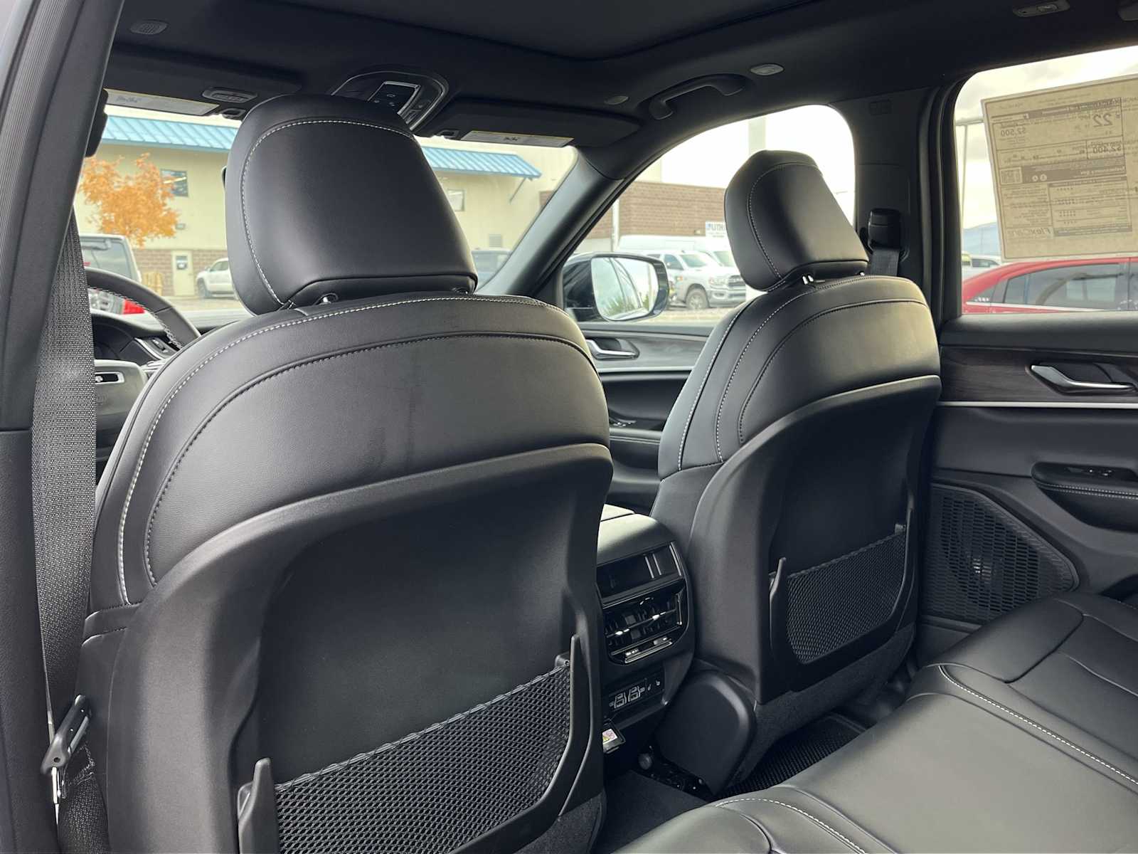 Thumbnail: 2025 Jeep Grand Cherokee - 12