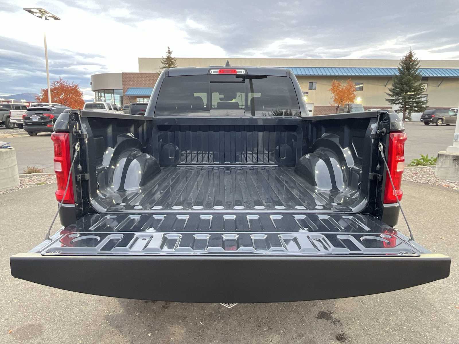 Thumbnail: 2026 RAM 1500 - 19