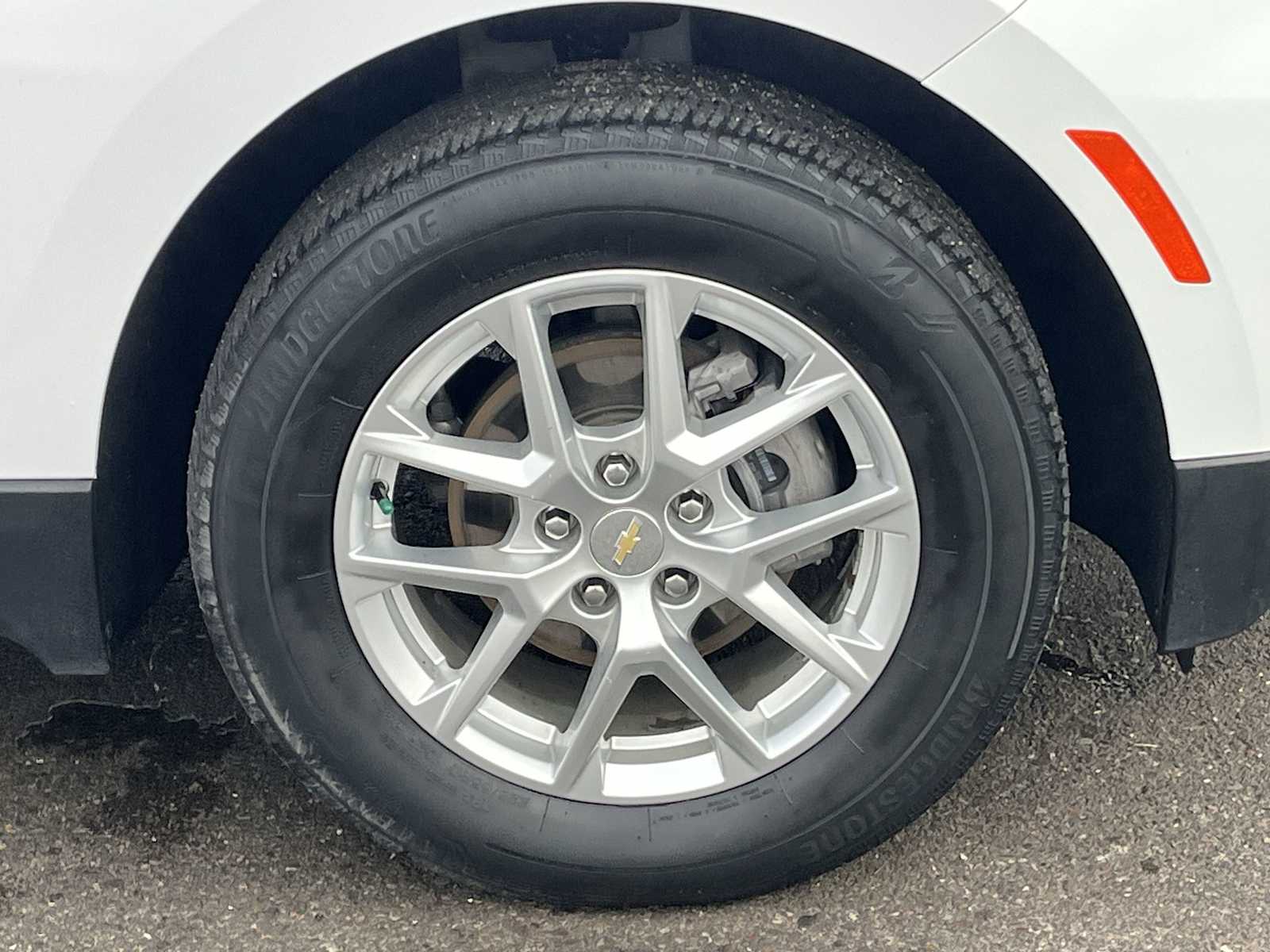 Thumbnail: 2022 Chevrolet Equinox - 8