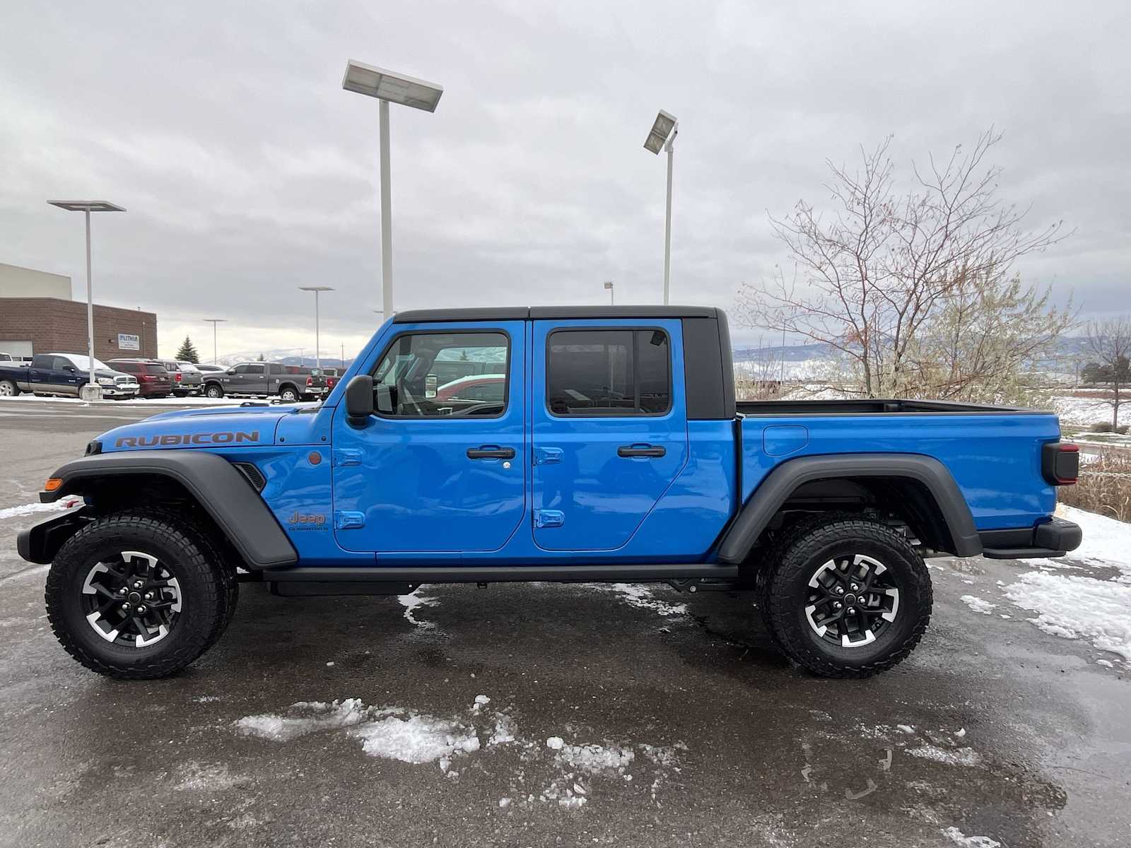 Thumbnail: 2026 Jeep Gladiator - 3