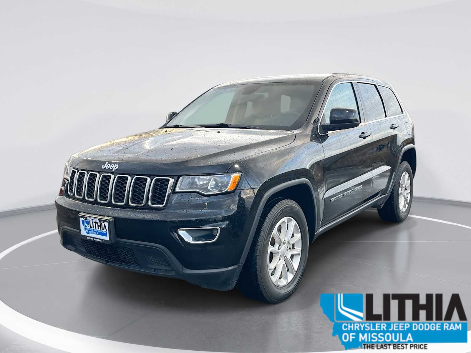 2022 Jeep Grand Cherokee WK Laredo E's photo