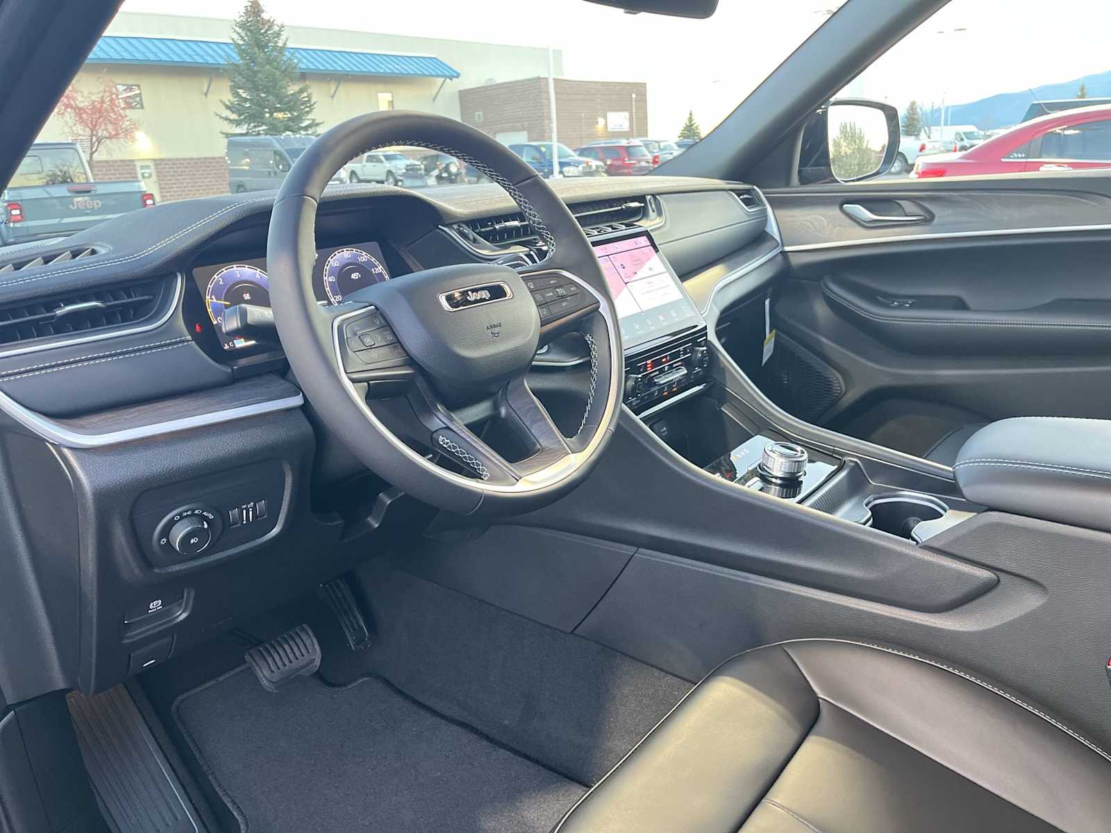 Thumbnail: 2025 Jeep Grand Cherokee - 2