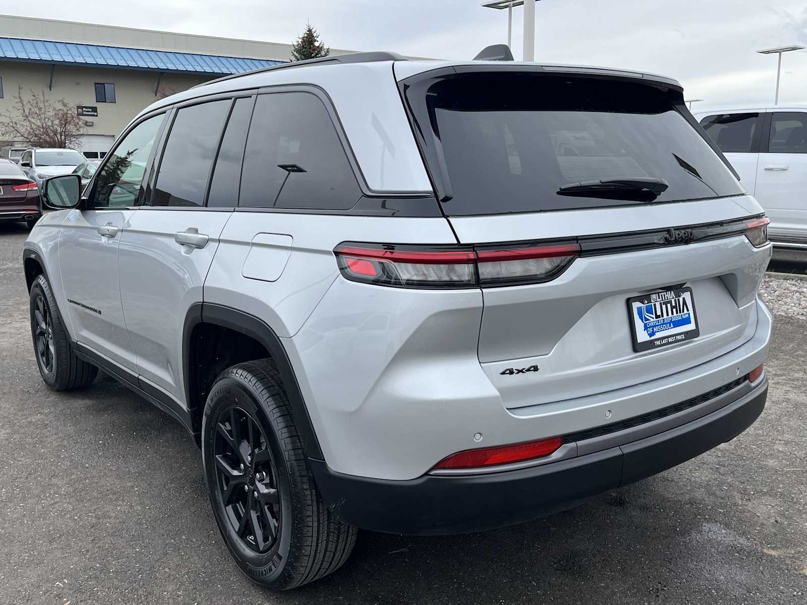 Thumbnail: 2026 Jeep Grand Cherokee - 4