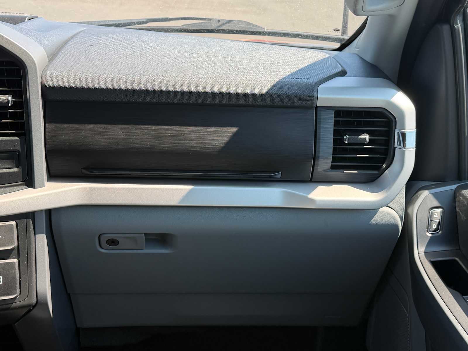 2022 Ford F-150 XLT - Photo 18