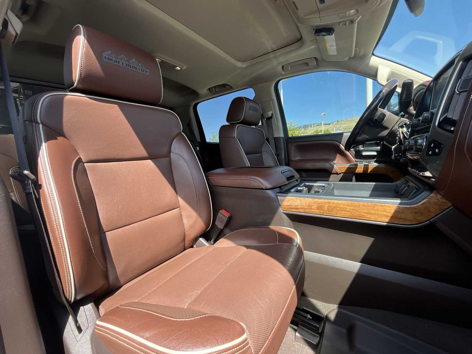 Thumbnail: 2019 Chevrolet Silverado 3500 - 14