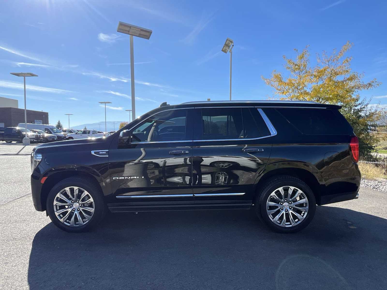 Thumbnail: 2021 GMC Yukon - 3