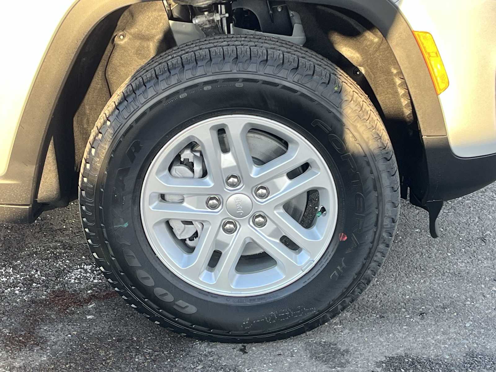 Thumbnail: 2025 Jeep Grand Cherokee - 8