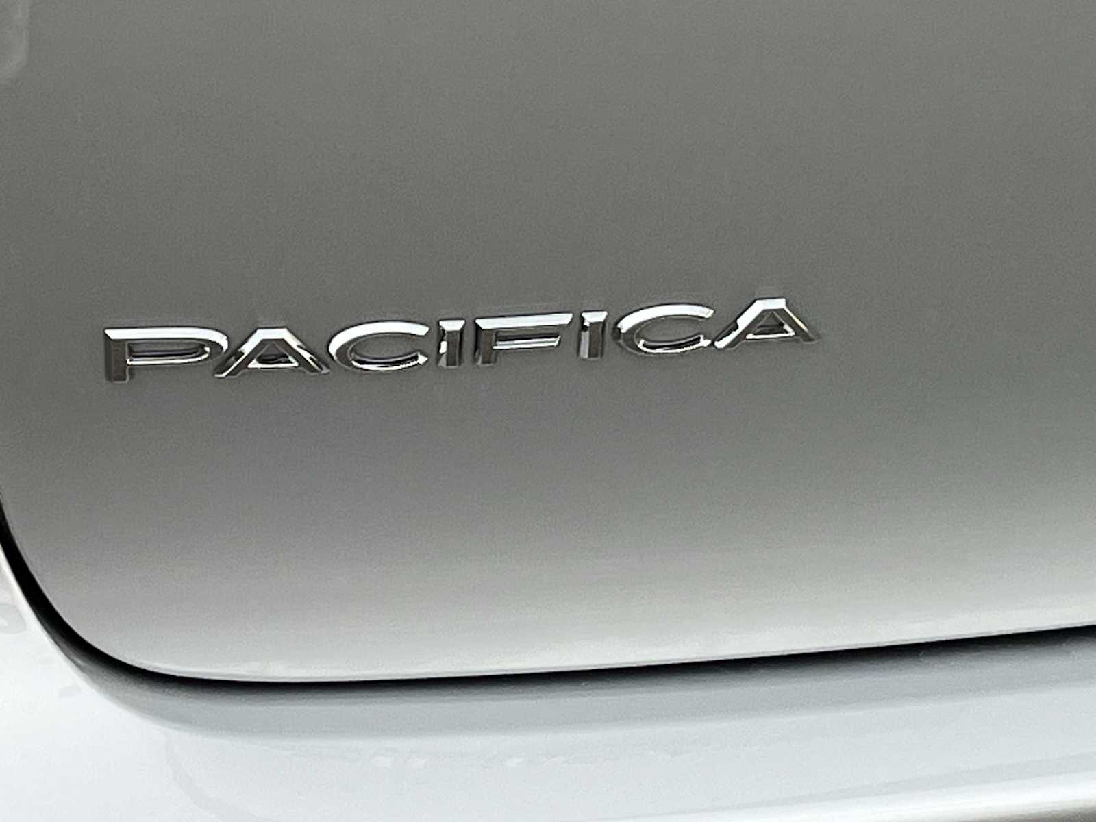 Thumbnail: 2026 Chrysler Pacifica - 7