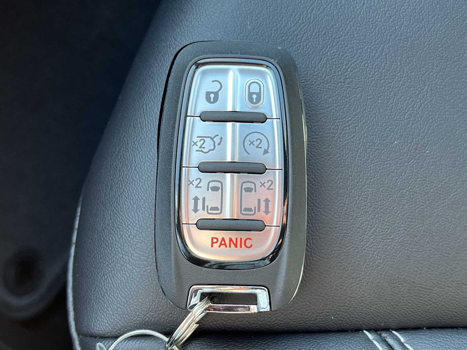 Thumbnail: 2026 Chrysler Pacifica - 20