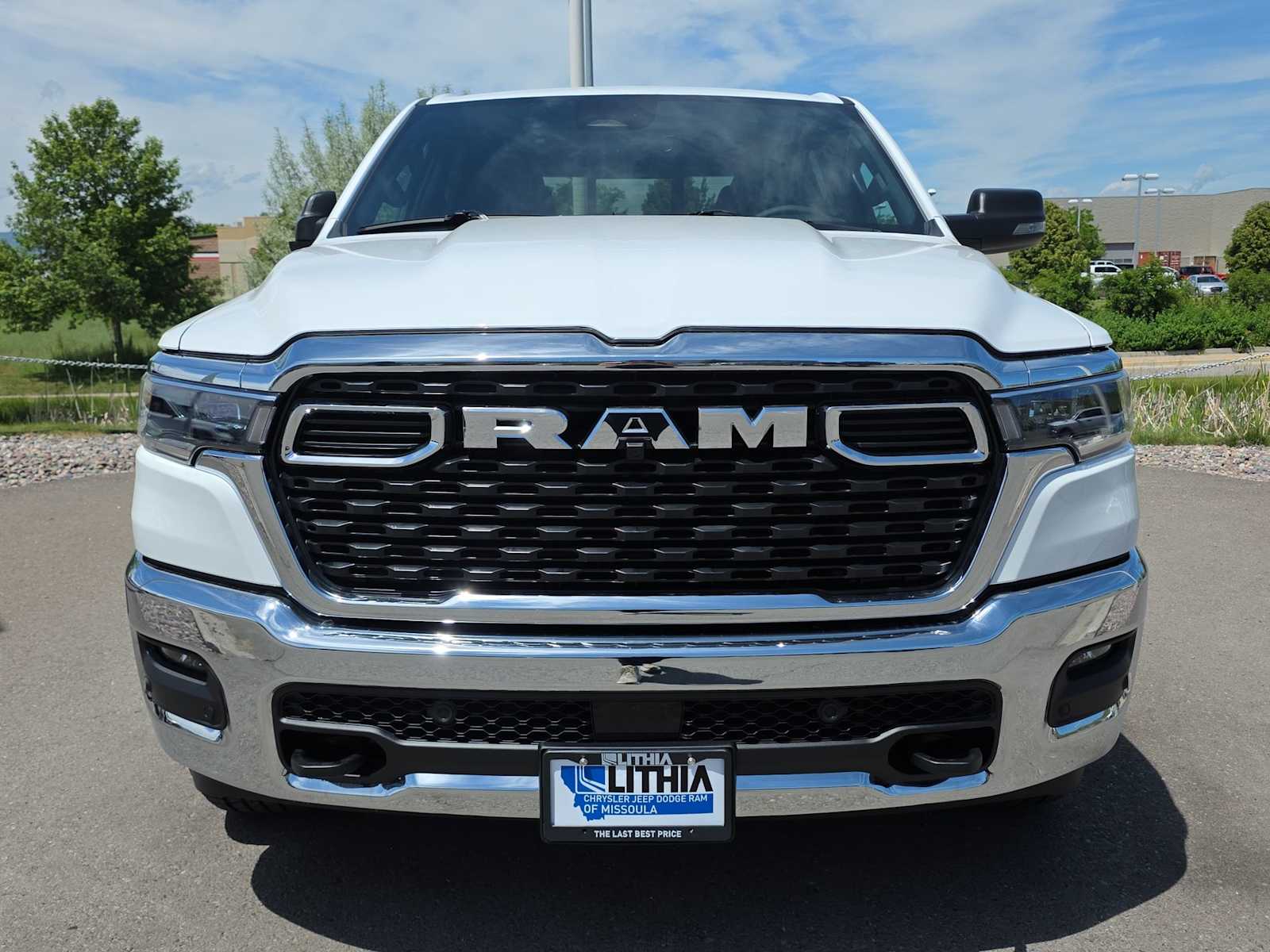 Thumbnail: 2026 RAM 1500 - 6