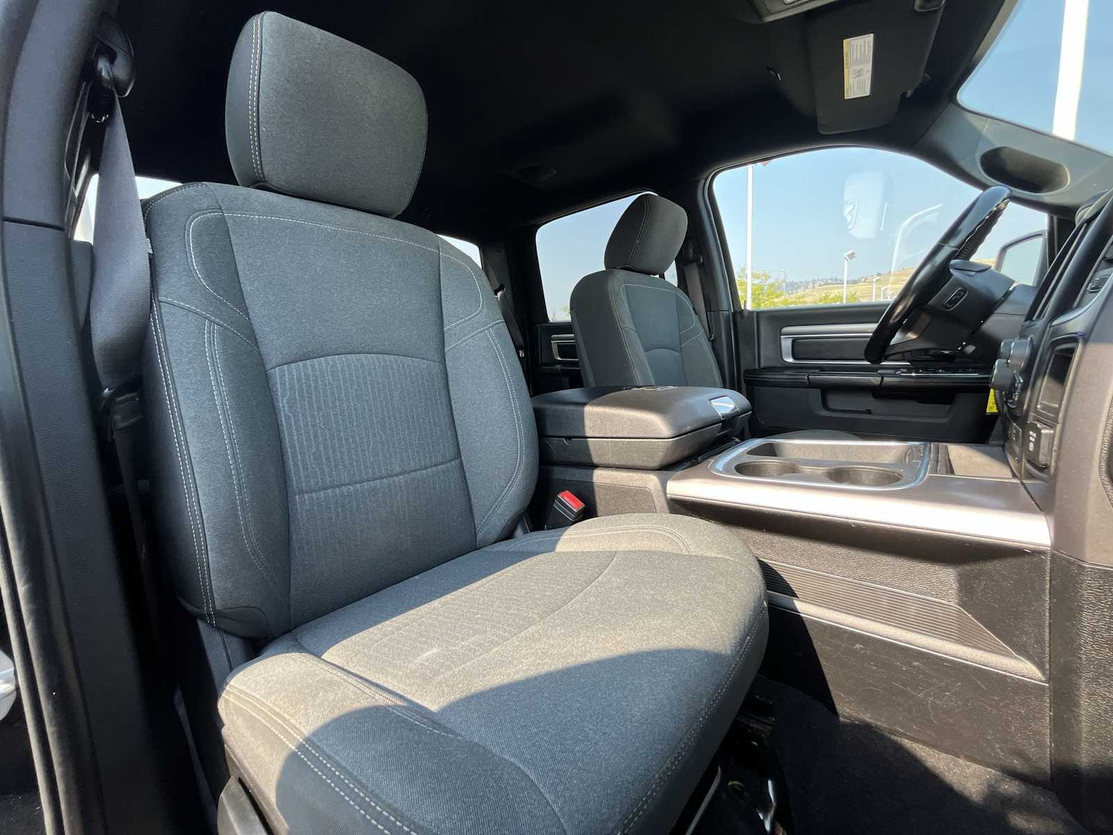 Thumbnail: 2021 RAM 1500 Classic - 14