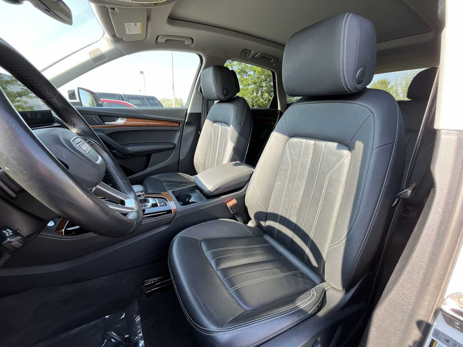 Thumbnail: 2023 Audi Q5 - 11