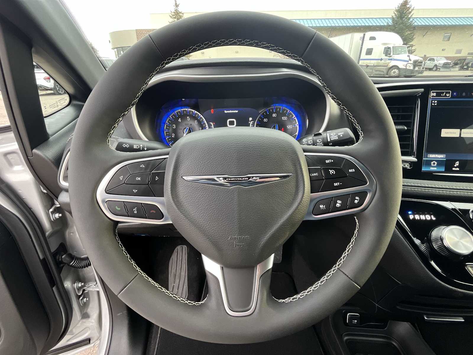 Thumbnail: 2026 Chrysler Pacifica - 15