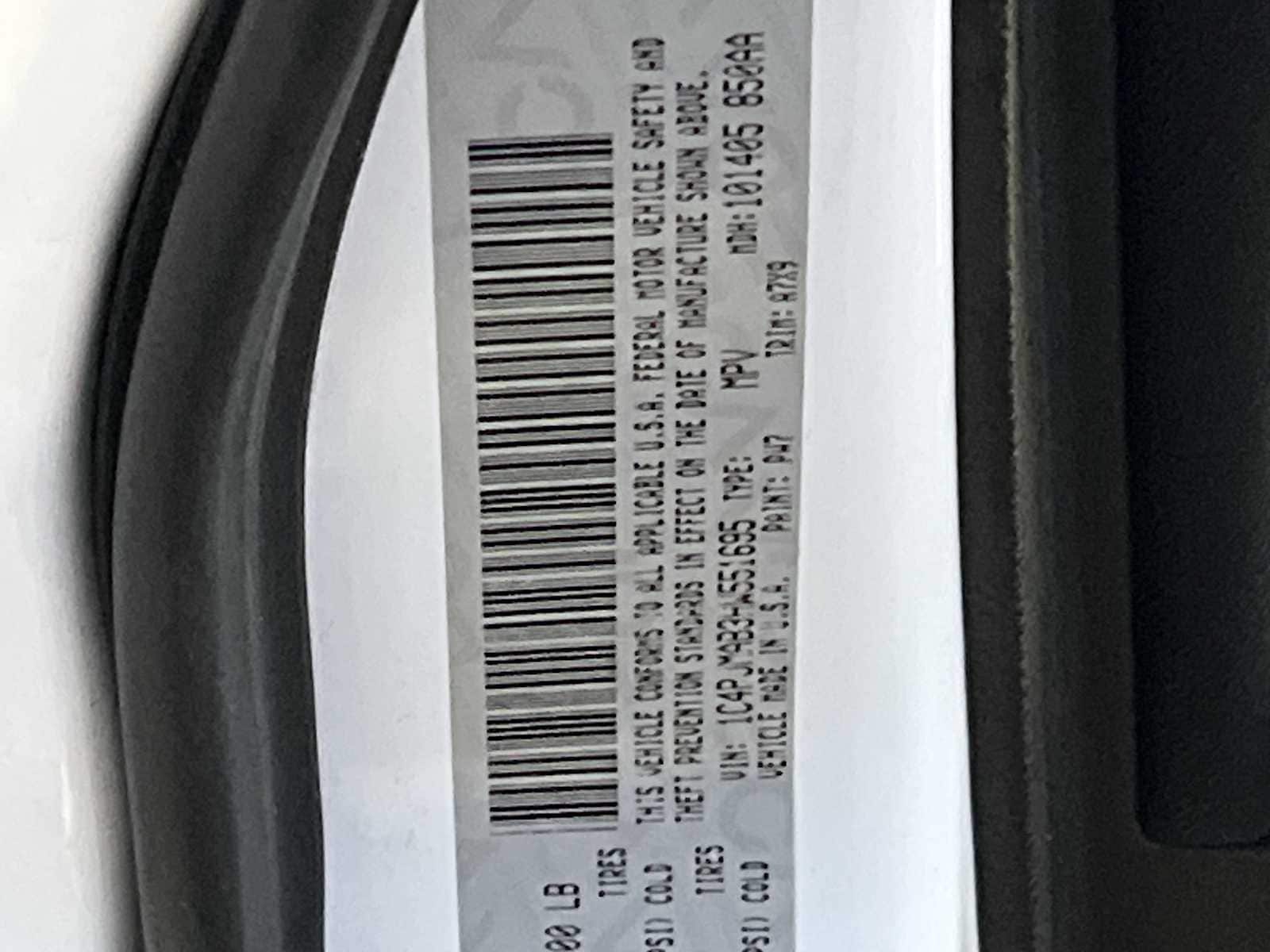 Thumbnail: 2017 Jeep Cherokee - 21