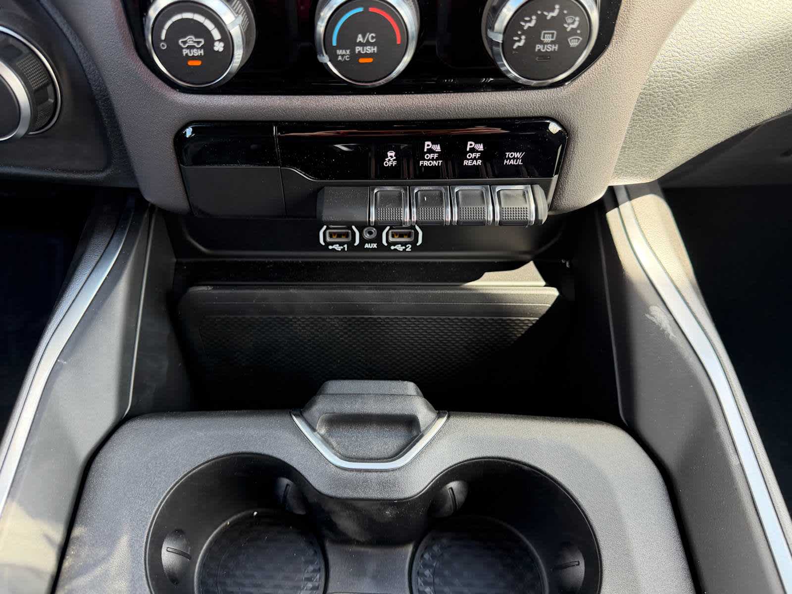 Thumbnail: 2026 RAM 1500 - 19