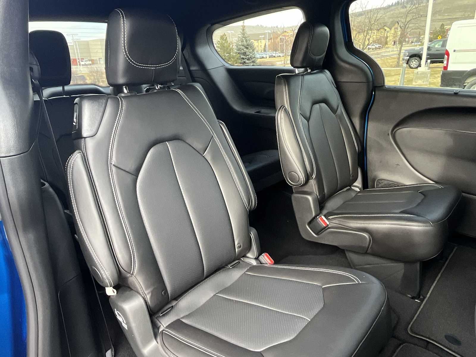 Thumbnail: 2026 Chrysler Pacifica - 13