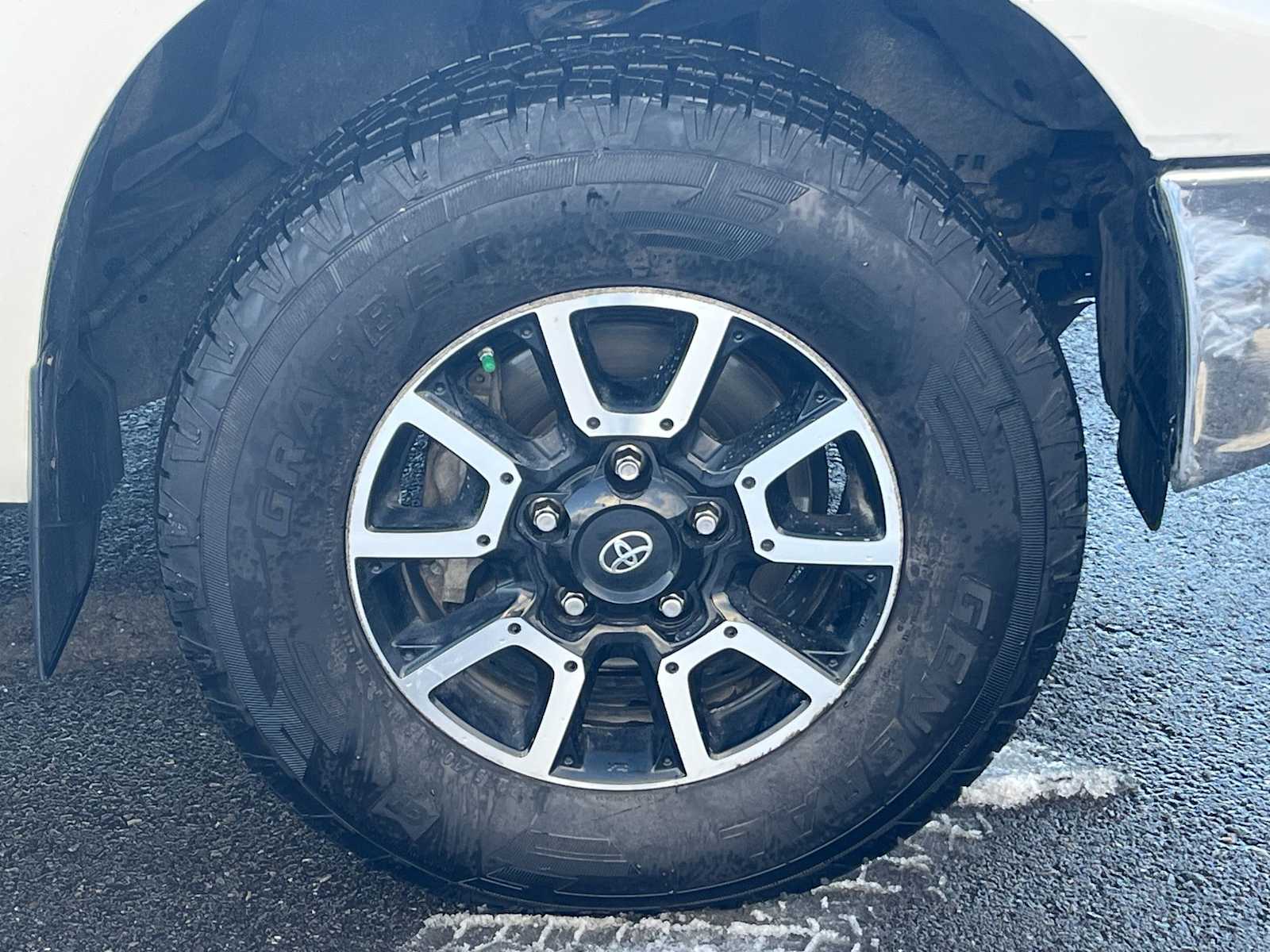 Thumbnail: 2011 Toyota Tundra - 8