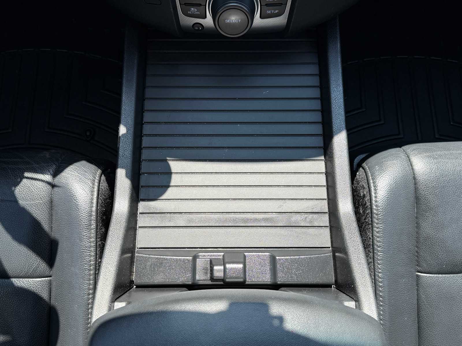 Thumbnail: 2013 Honda Pilot - 18