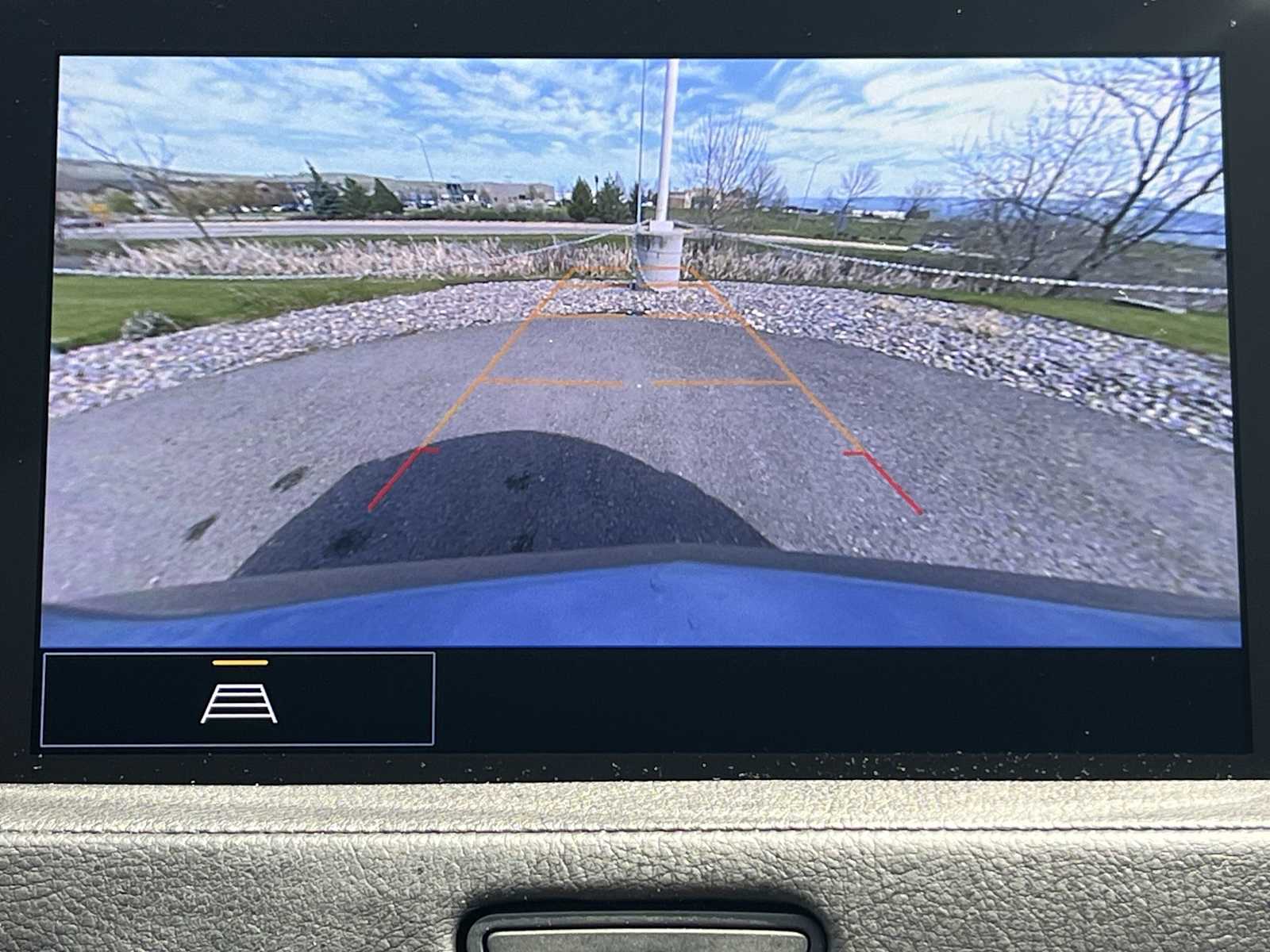 Thumbnail: 2023 Cadillac XT4 - 21