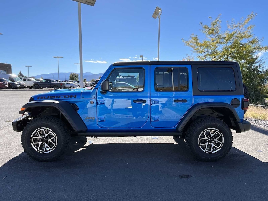 New 2025 Jeep Wrangler 4-DOOR RUBICON Sport Utility